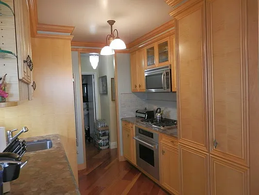 Sold by Sotheby's International Realty | media 21