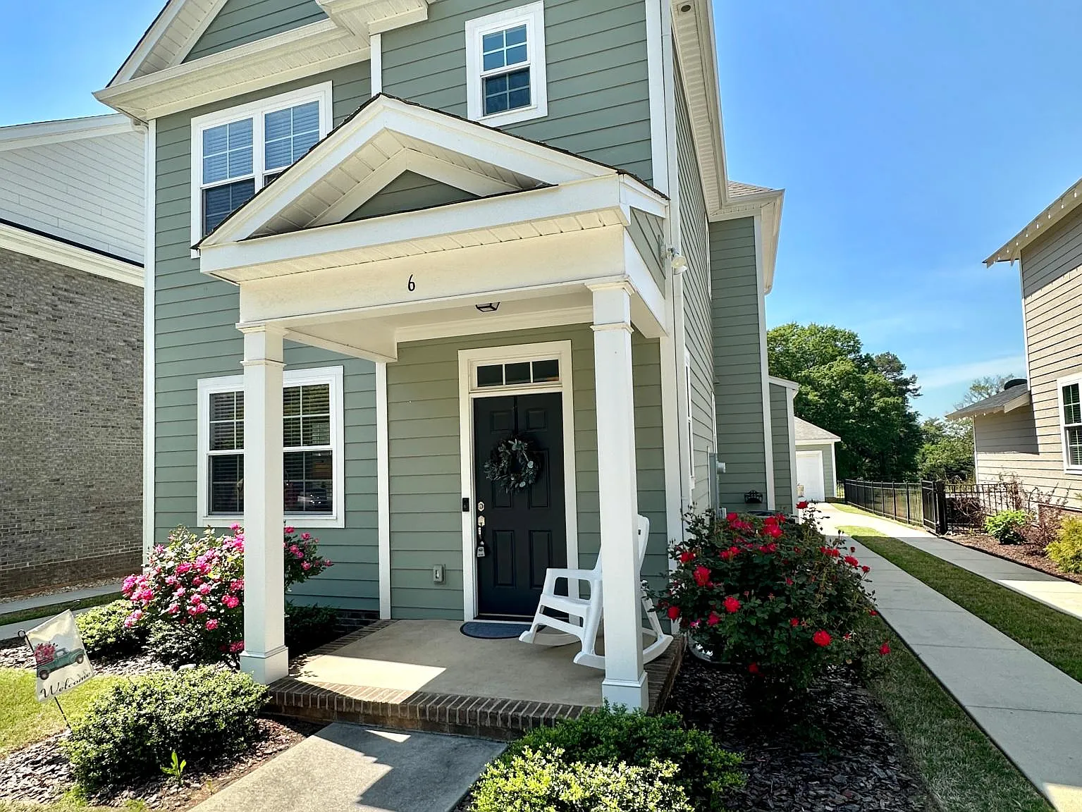 2 bed, 2.5 bath, 1708 sqft, $2,795 — Photo 2