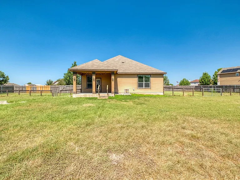 117 Brittany Ln — Photo 25