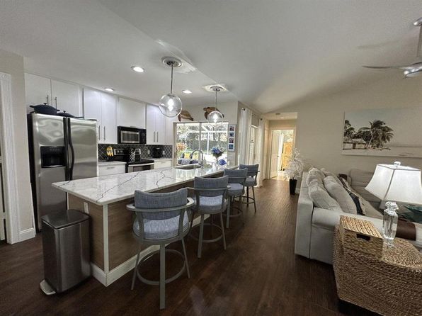 7204 Geminata Oak Ct