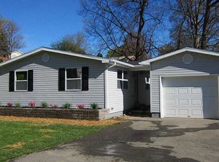 1355 Lincoln Dr, Monaca, PA