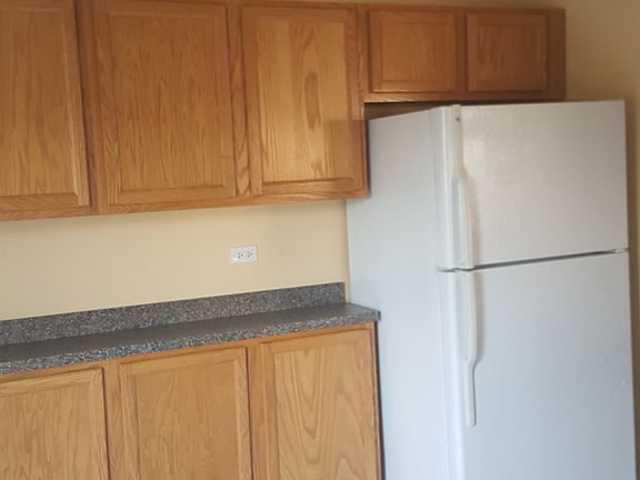 5th image of 113 W Chatham Ln