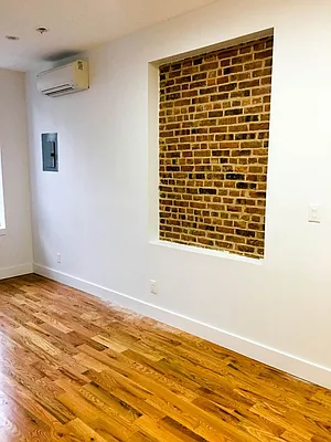 Rented by Coda Real Estate NYC | media 9