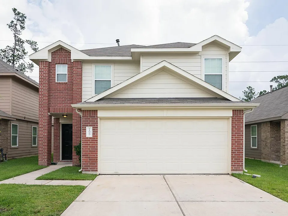 11927 Pia Dr