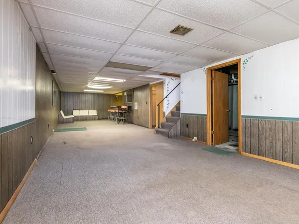 17205 Brooklawn DRIVE, Brookfield, WI 53045