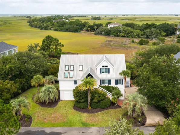 26 Seagrass Ln, Isle Of Palms, SC 29451