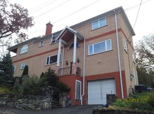 6 Inwood Pl, New Rochelle, NY 10801