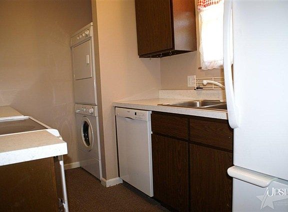 3rd image of 5022 Woodmark Dr