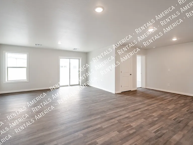 8013 S Namaka Dr — Photo 8