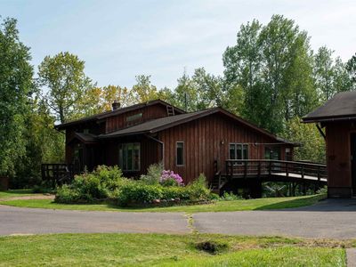 7801 E Superior St, Duluth, MN, 55804