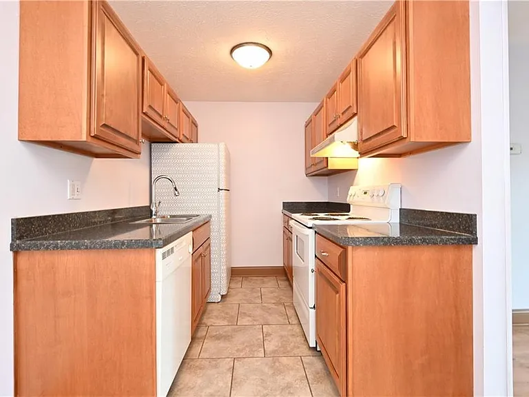 1900 King James Pkwy #101 — Photo 3