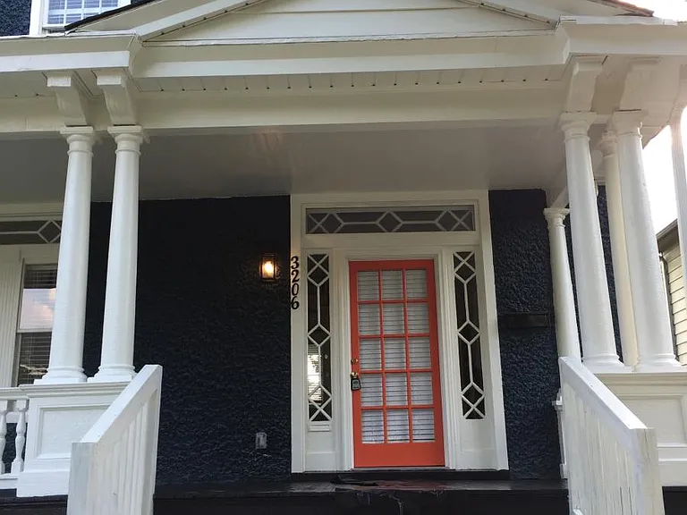3206 Barton Ave — Photo 2