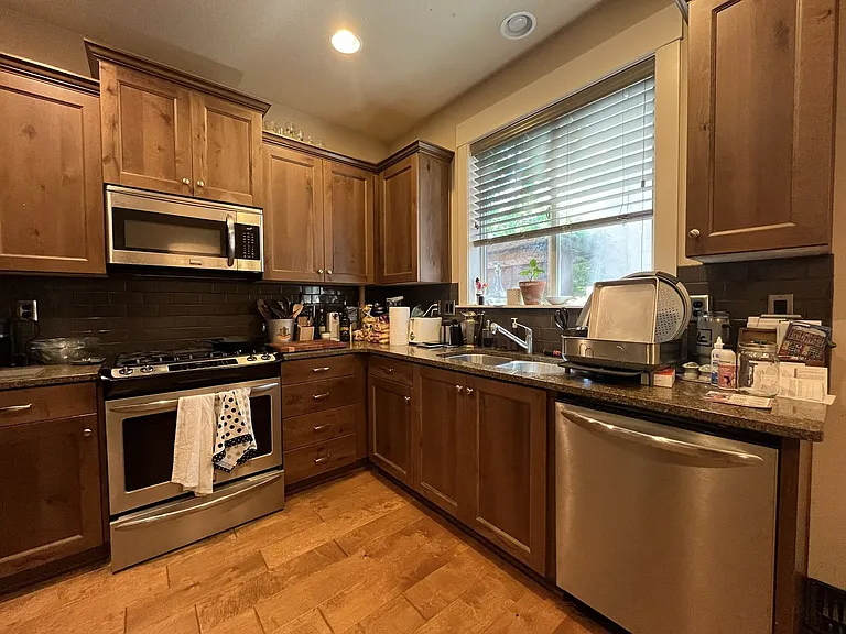 9304 N Macrum Ave — Photo 11