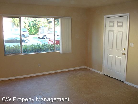 5th image of 4406 Dawes St
