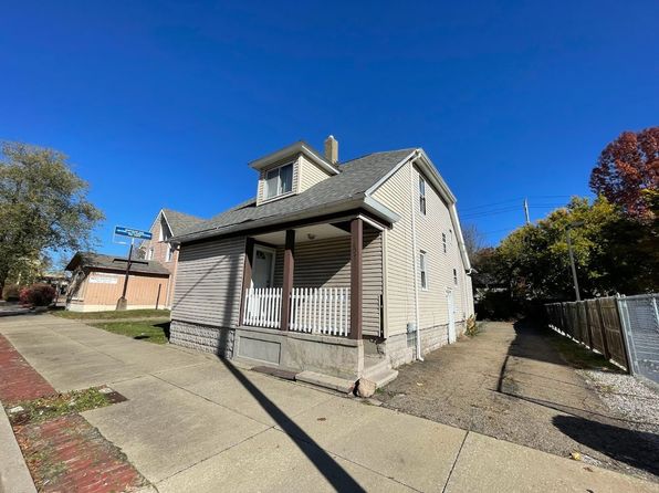 697 N Main St #A