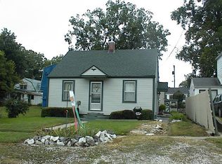 420 N Dutton St, Pittsfield, IL 62363