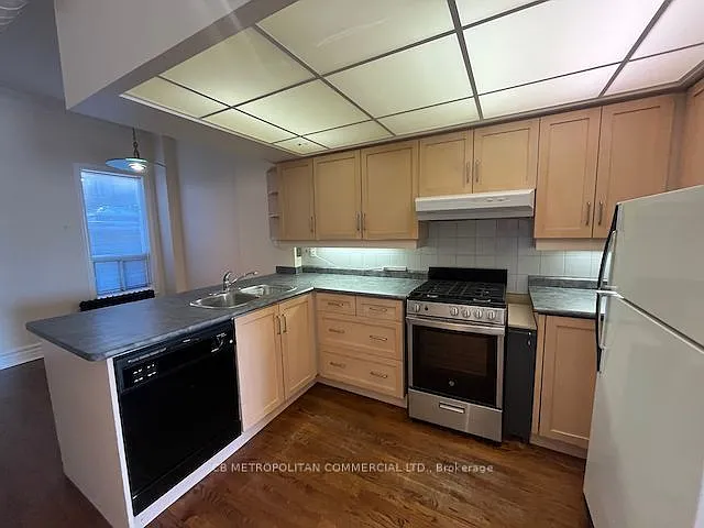 1 bed, $3,075 — Photo 2