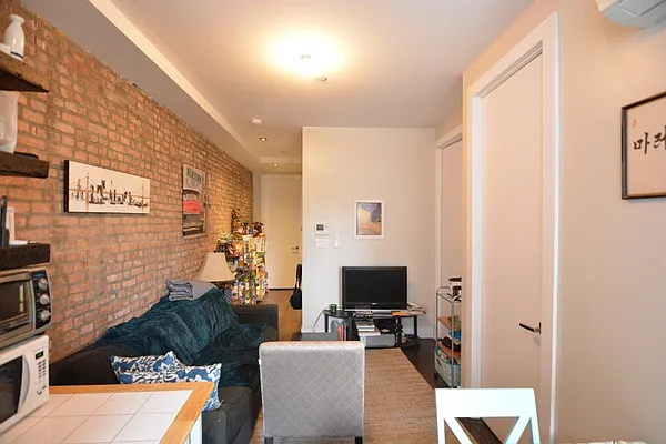 Rented by Yaffa Realty LLC | media 50