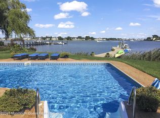 227 Comanche Dr, Oceanport, NJ 07757