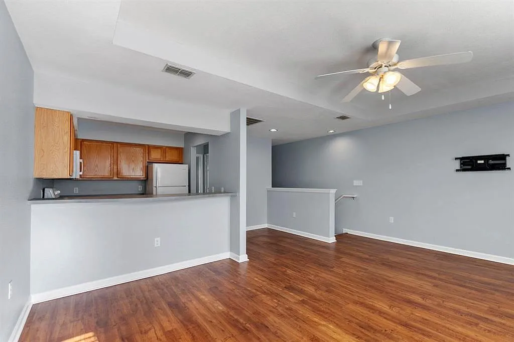 Building Photo - 2307 Timber Oaks Ln