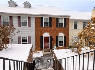 123 Tamarack Ct #123, Torrington, CT 06790