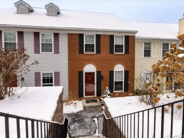 123 Tamarack Court #123, Torrington, CT 06790