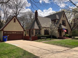 1112 8th St, Aurora, NE 68818