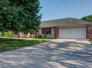123 Southern Cross Dr, Clever, MO 65631