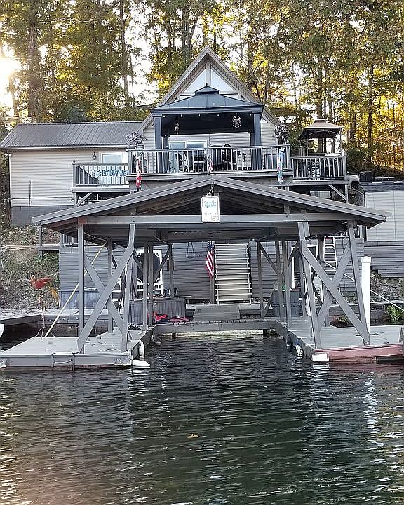 Lake view of the house 