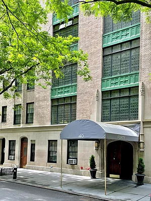 Sold by Compass | media 8