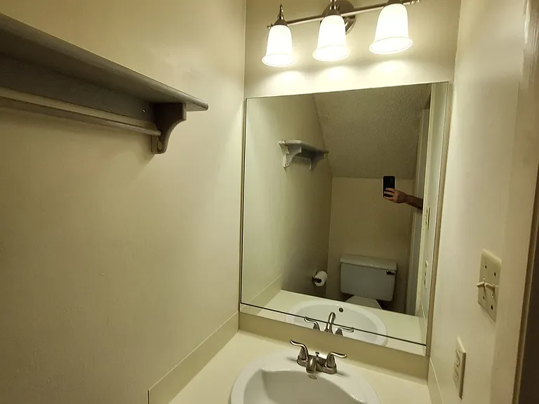 8207 Hood Cir #B — Photo 21