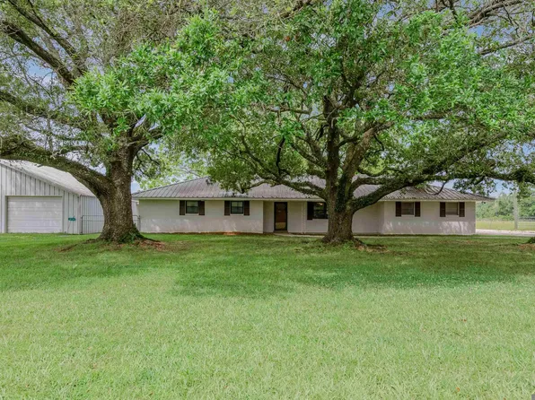 16161 Blackwater Rd, Zachary, LA 70791