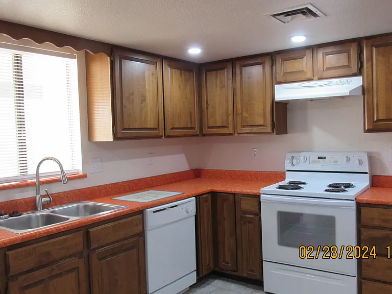 2571 Talisman Ln — Photo 11