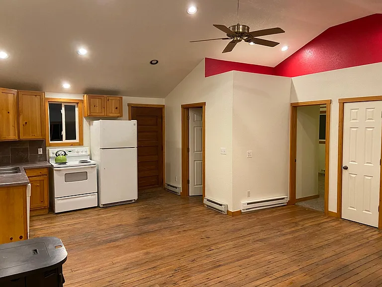 28 Normandy Rd — Photo 5