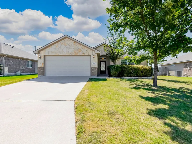 7431 Amber Meadow Loop — Photo 1