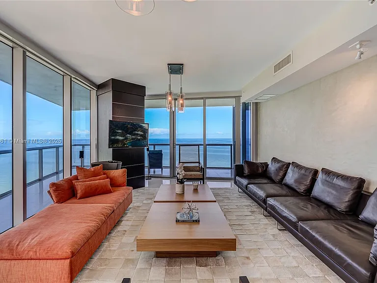 17001 Collins Ave #2508 — Photo 2