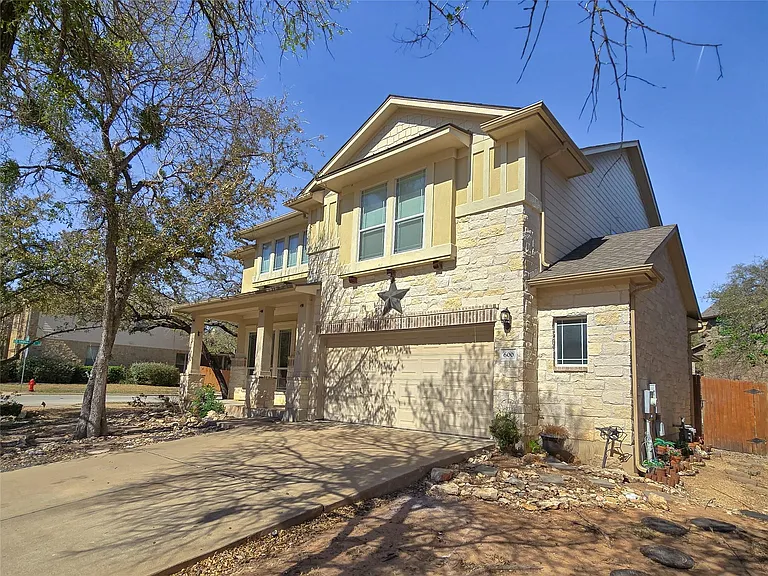 600 S Frontier Ln — Photo 2