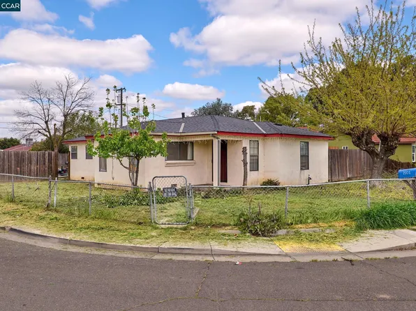 2101 Webb St, Stockton, CA 95205