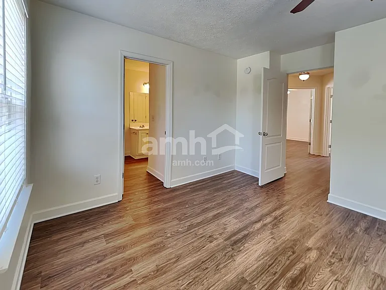1504 Beaconcrest Cir — Photo 11