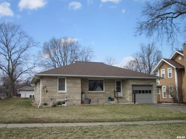 312 N Morgan St, Mason City, IL 62664