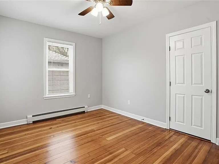 188 Division St #2R — Photo 15