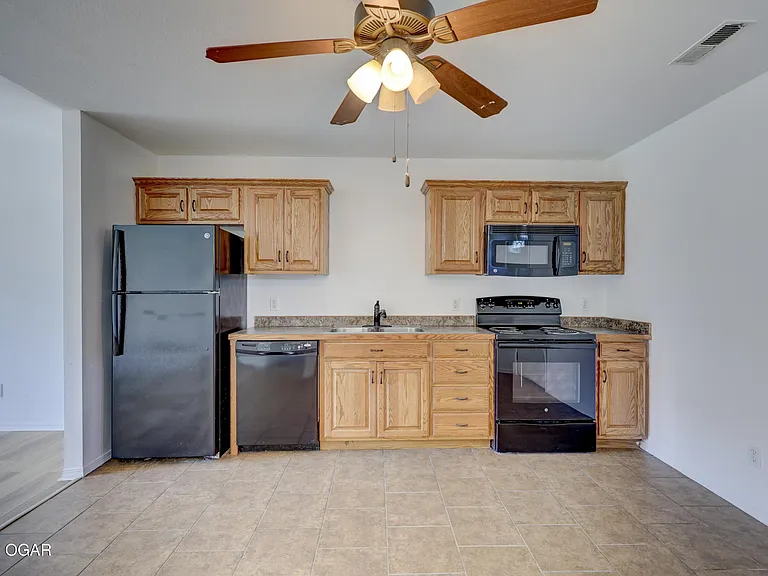 10974 Afton #B — Photo 14