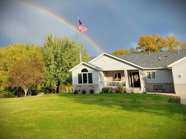 19573 Florence Cir, Richmond, MN 56368
