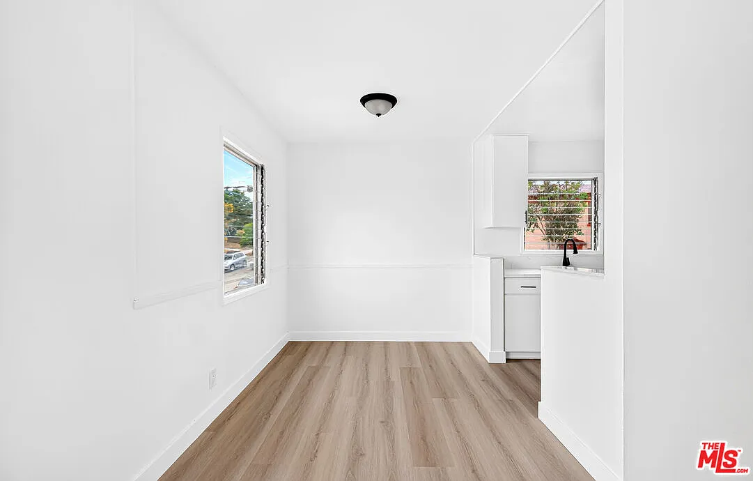 1 bed, 1.0 bath, 700 sqft, $1,995 — Photo 3