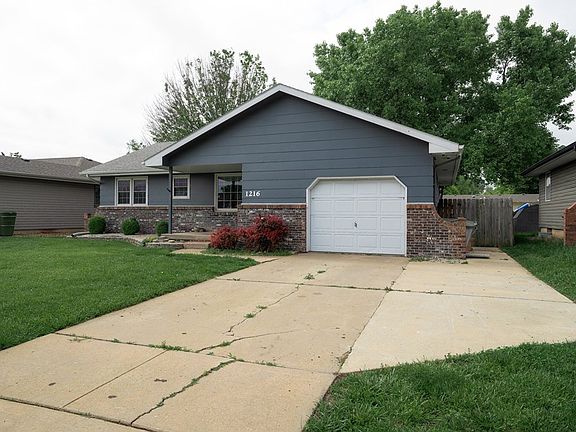 2nd image of 1216 E Minneapolis Ave