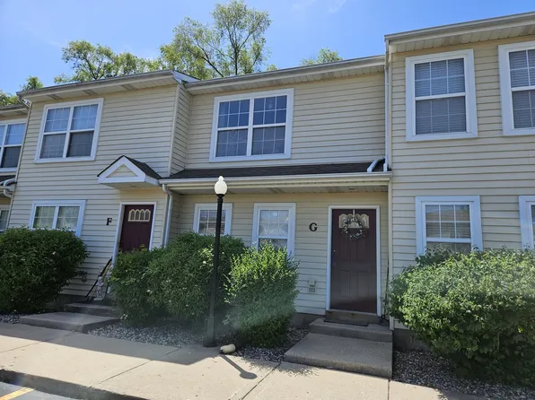 651 W Liberty St Unit G, Wauconda, IL 60084