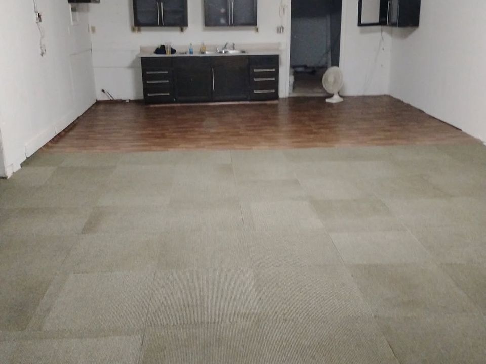 2nd image of 509 Weaver St