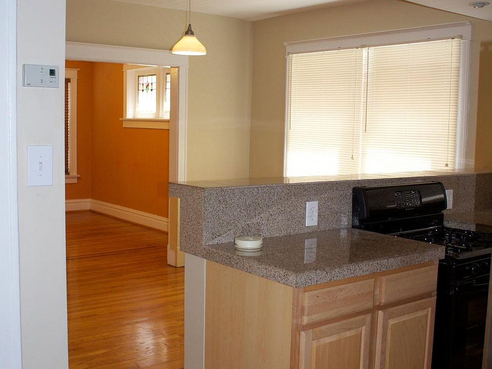 1st image of 1527 McCausland Ave
