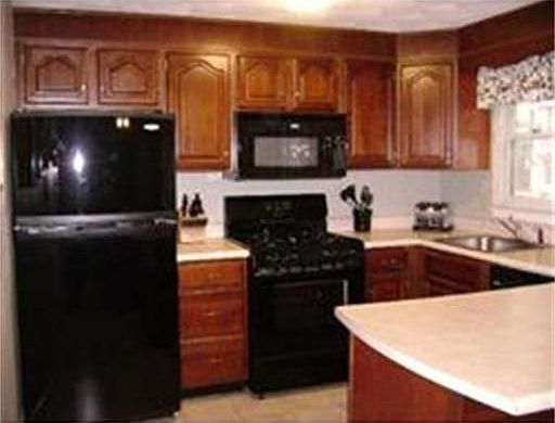 5th image of 618 Wellman Ave