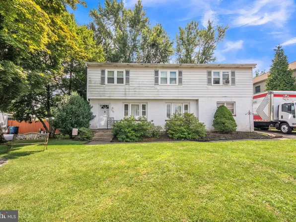 2130 Elm Ave, Warrington, PA 18976